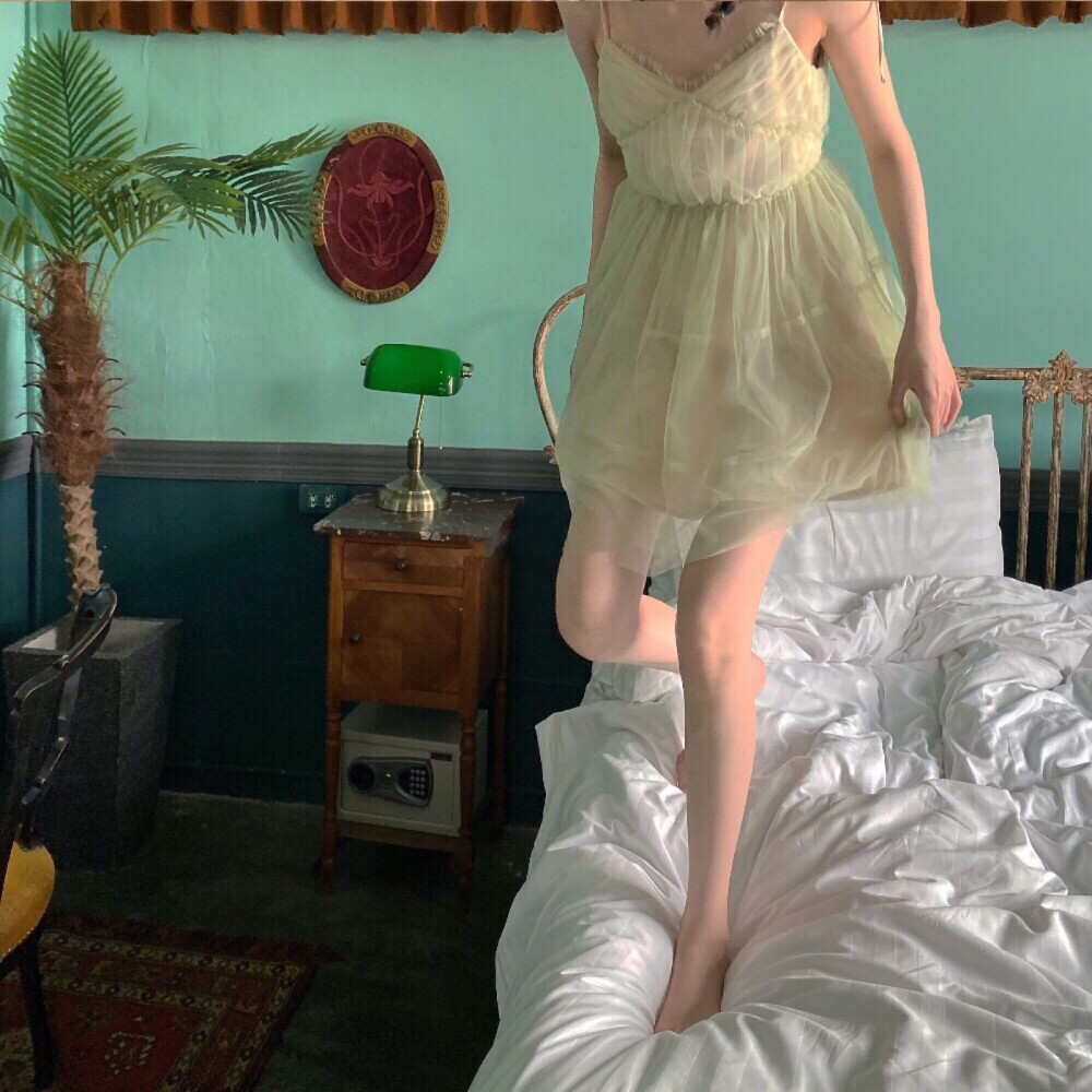 你说像你这样落入凡尘的仙子，会垂青像我这样的凡夫俗子吗