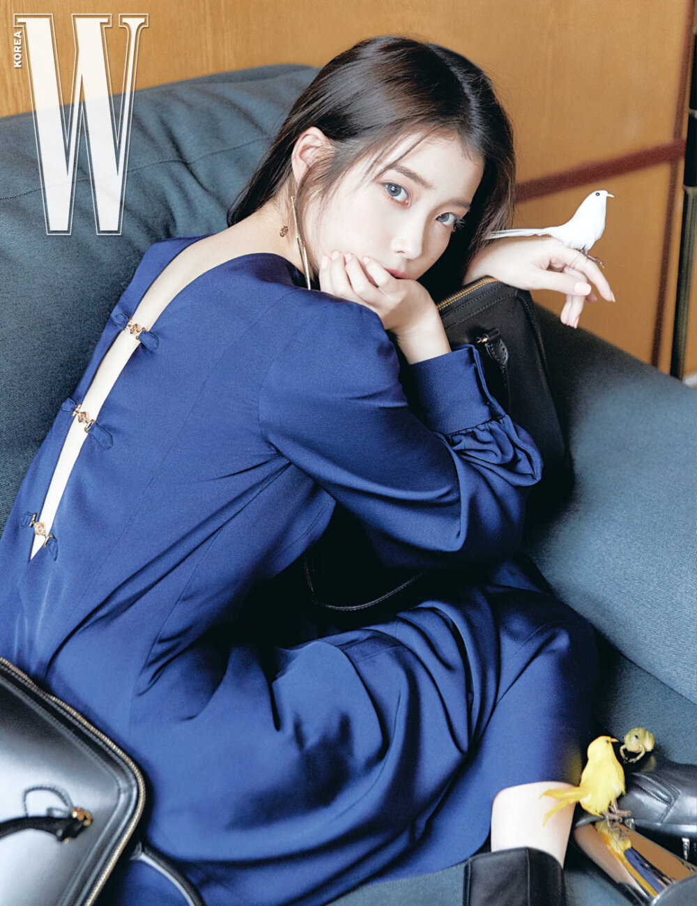 IU x W korea 4月刊画报
甜美又魅力，wuli满月社长赞！！！
IU李知恩GUCCI品牌大使