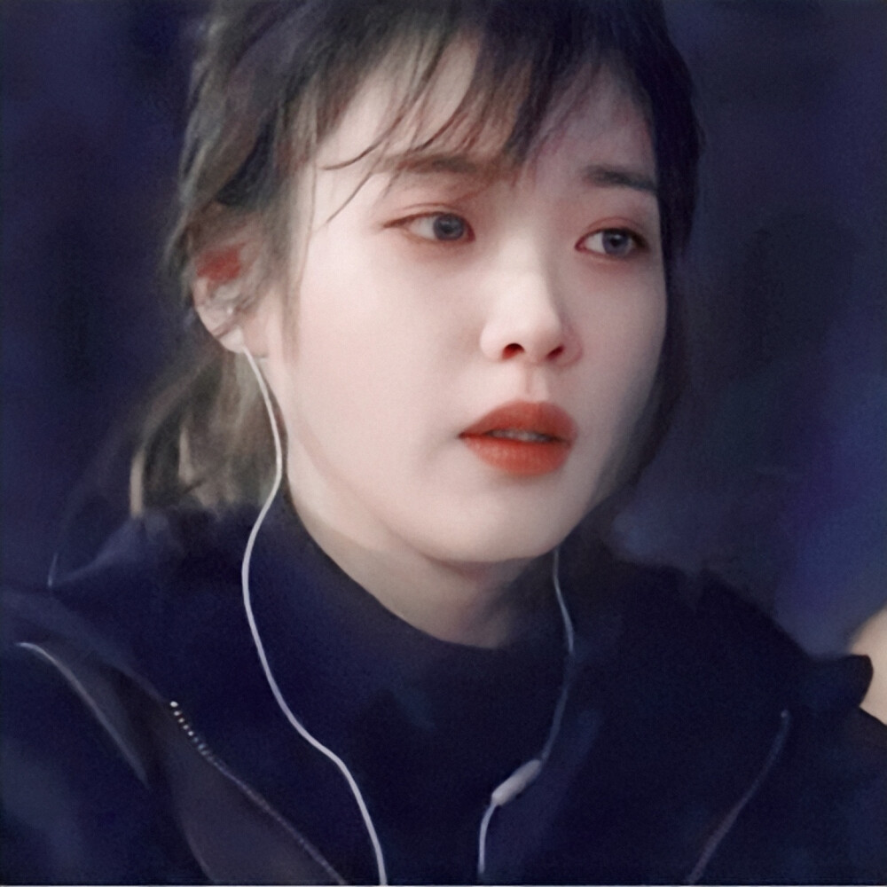 李知恩iu。
原©dt程佳怡