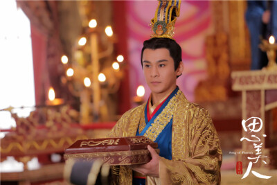 思美人
乔振宇 饰 楚怀王