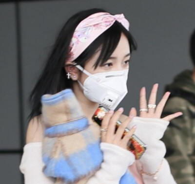 吴宣仪头像
禁二改二传
备注顾甜