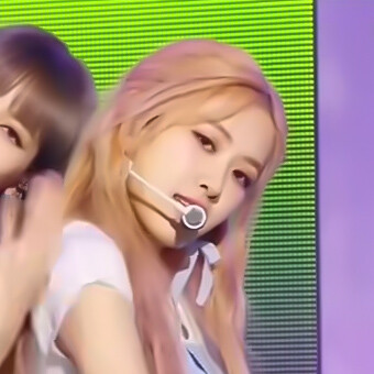 lisa&rosé
二改见简介