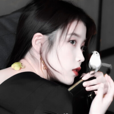 IU ：原截雾礼