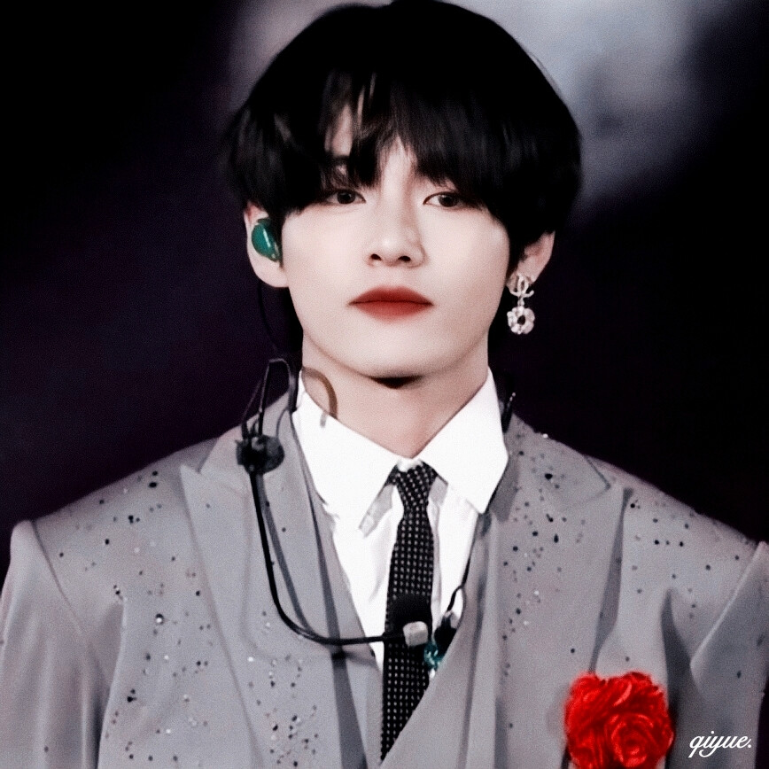 金泰亨
原截白荨