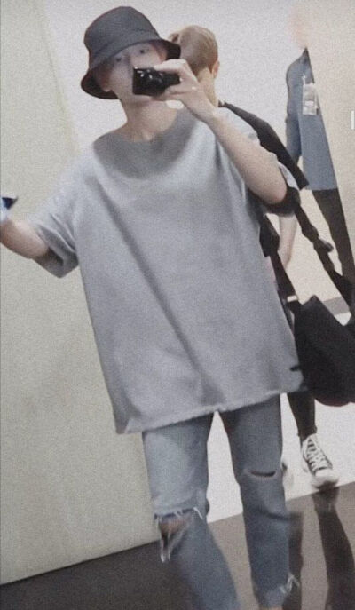 伯贤壁纸 非原创