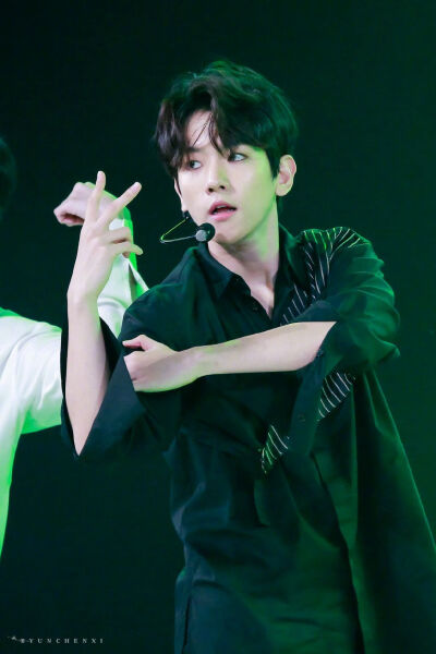 伯贤壁纸 非原创