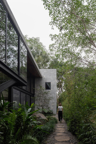 Entreparotas住宅，墨西哥 / Di Frenna Arquitectos