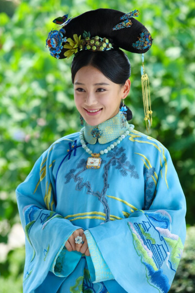 宫锁珠帘
袁姗姗 饰 钮祜禄·怜儿