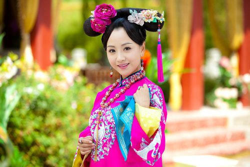 宫锁珠帘
杨蓉 饰 徐佳袭香