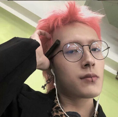 高清 真人男生头像 二传注明 黎尢关系卡 侵删致歉