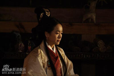 卧薪尝胆
左小青 饰 雅 鱼