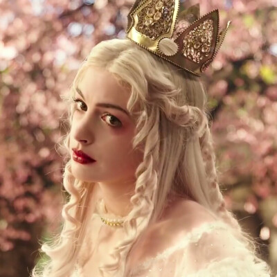 二改注明苏椰
我以为我的白皇后已经发完了，搞半天我一直都存着还没发，我还以为我都发了(இωஇ )刚查了一下才发现我还有70多张没发_(:з」∠)_