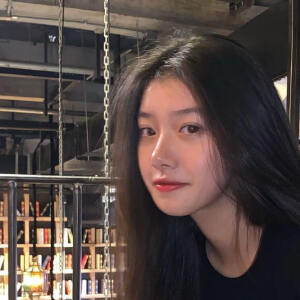 温柔文案：
1.风很温柔 水很清澈 花很鲜艳 你很特别 我很喜欢
2.我在等一个男孩喝的醉醺醺满眼泪水扑进我的怀里说没有你我真的不行
3.多庆幸你是我领略万物后仅存的心动
4.外面风雨交加公主殿下我们来接你回家
5.愿你如书，抵御流年荒芜
6.阴凉的树下，你悄悄述说着未来
7.重蹈覆辙是选择，失而复得才是恩赐
8.傻子才争吵啊  女孩子嘛你让她赢你就赢啦.
9.希望你遇到人的也可以小心翼翼把温柔都给你
10.希望我的名字是他拒绝其他女孩子的理由
11.你眼中倒映的星河浪漫 是我不曾见过的世外桃源。
12.“后来我终于知道，心头的白月光照不见心里的朱砂痣”
13.“但愿日子清净抬头遇见的满是柔情”
14.我会有一丝丝期待 期待会不会出现在你的文案里
15.春天温柔了九州山河 而我来温柔你的春天
16.你尽管向前 我永远跟随
18.一个人真正开心的时候，笑容是会发光的
         二传注明战妍，礼貌拿图，礼貌拿句