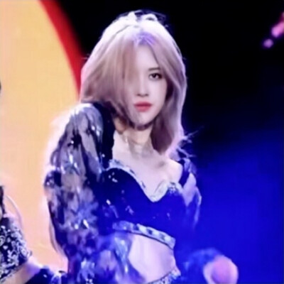 rosé
二改注明苏乔