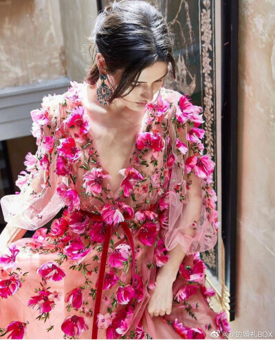 细节也美的很惊艳的 Marchesa fashion#marchesafashion# #仙女裙有多梦幻# ​​​