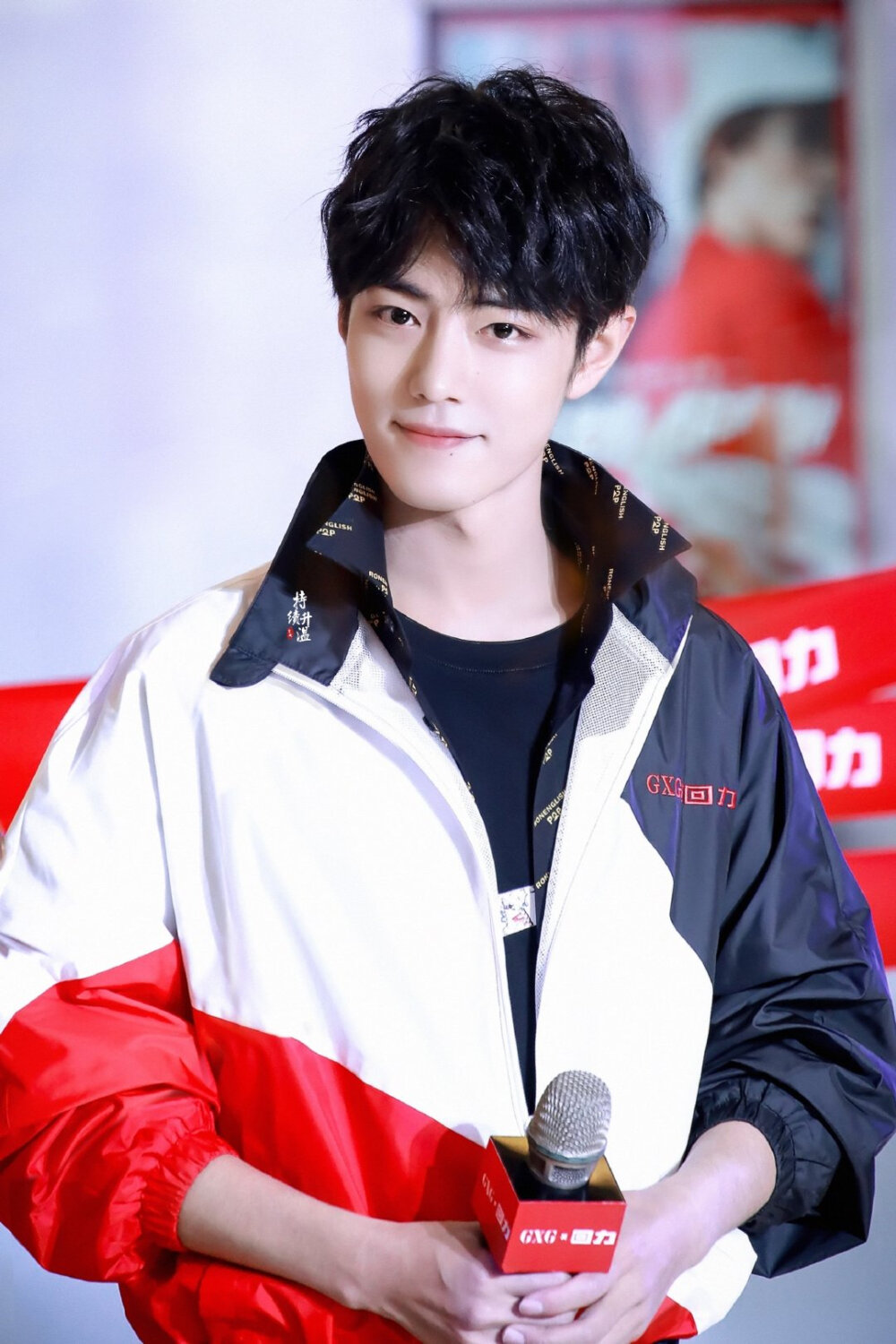 肖战｜GXG*回力站台活动
cr.持續升溫·肖战