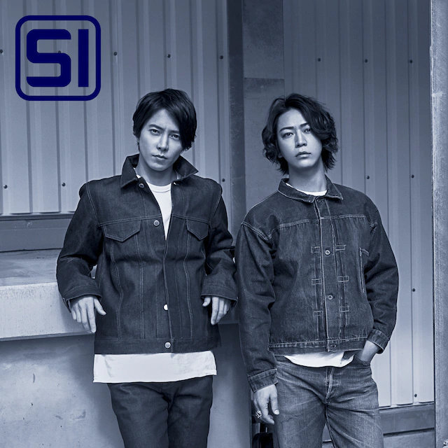 龟梨和也＆山下智久的组合“亀と山P”首张原创专辑「SI」封面公开封面由两人好友藤原浩在涉谷正建设中的MIYASHITA PARK拍摄专辑名「SI」既是「青春アミーゴ」歌曲里的歌词、也是这首歌推出“15”年的颠写、整张专辑共收录8首歌、4月2日将公开「SI」主打歌MV、4月29日发售