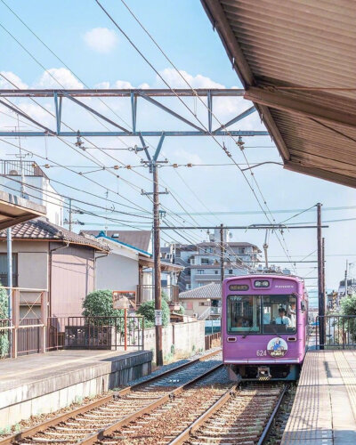 京都街道上的有轨电车