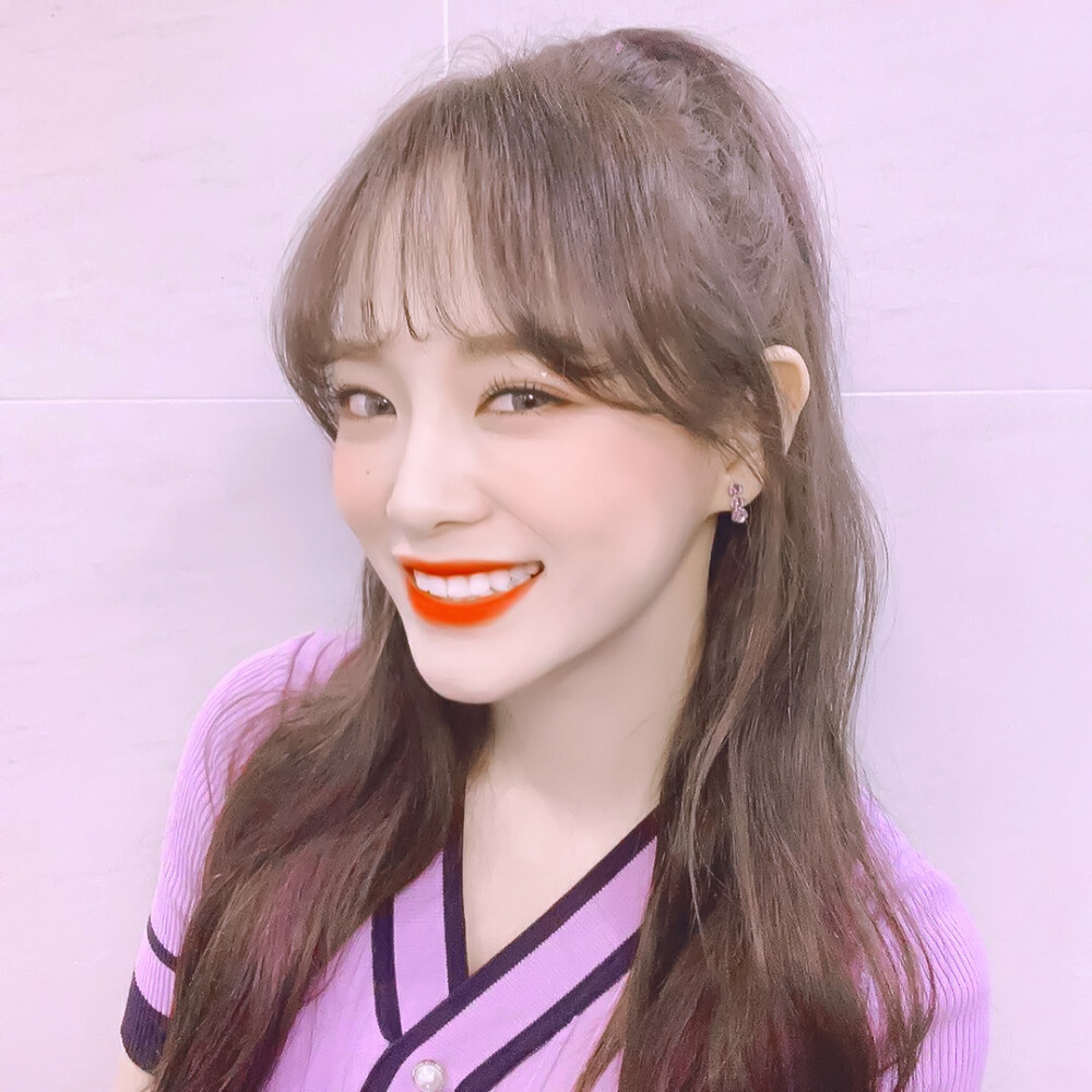 偷走了诗人的情诗 诗里都是你的名字 『自制金世正头像』 『禁二改』