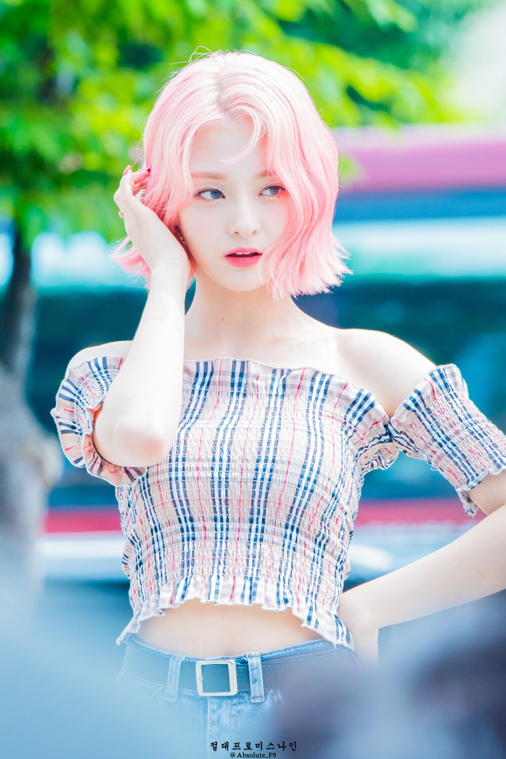 粉发绝美李娜炅