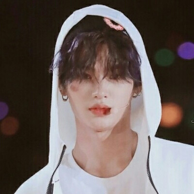 黄明昊 justin