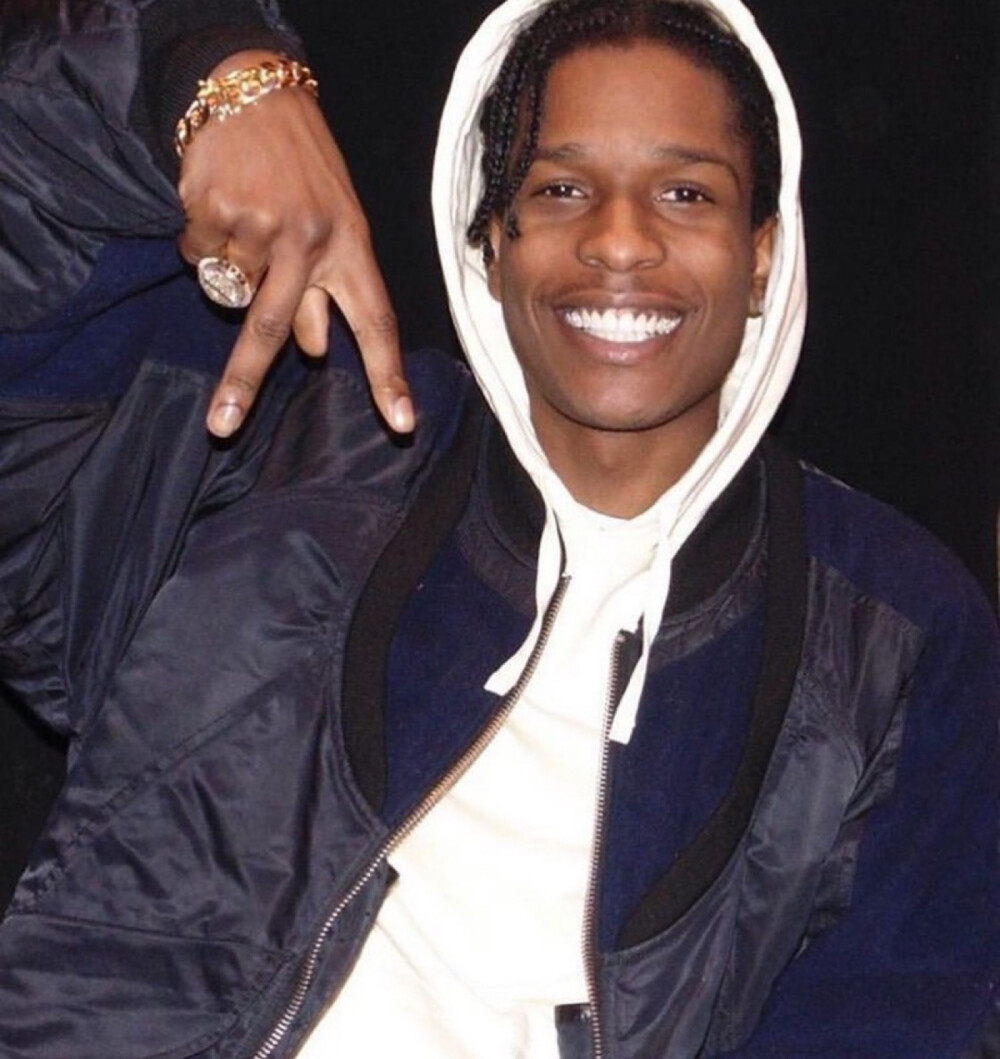 rocky
