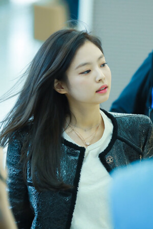 JENNIE