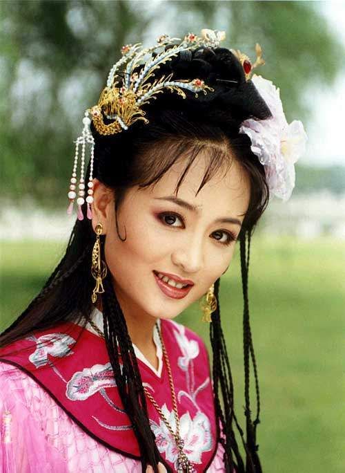 上错花轿嫁对郎
涓子 饰 昌平公主