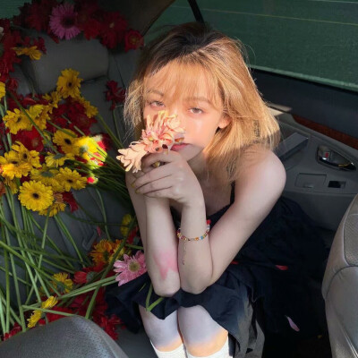 女生头像
喜欢关注 dt小何在吗
源林奕然