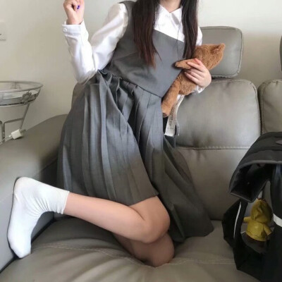 女生头像
喜欢关注 dt小何在吗
源林奕然