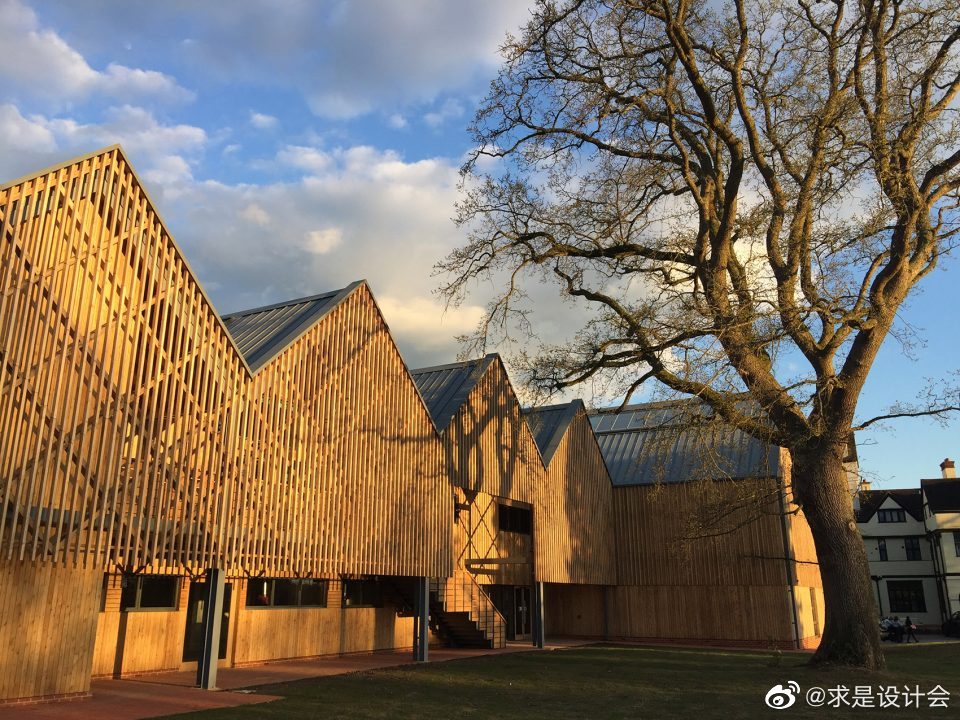 Bedales学院艺术与设计楼，英国Petersfield / Feilden Clegg Bradley Studios。#求是爱设计#