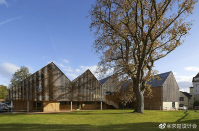 Bedales学院艺术与设计楼，英国Petersfield / Feilden Clegg Bradley Studios。#求是爱设计#