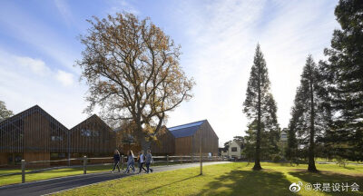 Bedales学院艺术与设计楼，英国Petersfield / Feilden Clegg Bradley Studios。#求是爱设计#