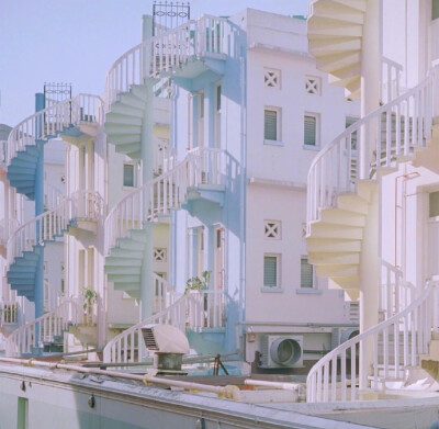 糖果色的城市（壁纸 背景图 高清 无印 简约 建筑 锁屏 电脑 清新）