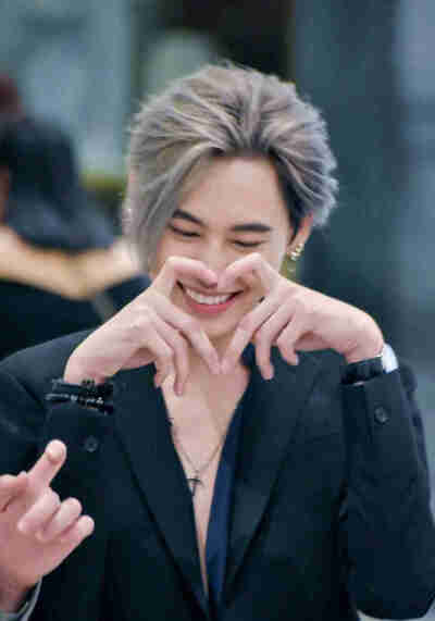 ＃boun 哥哥的颜我好喜欢，太好看了(｡･ω･｡)ﾉ♡