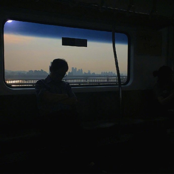 黑色背景 壁纸