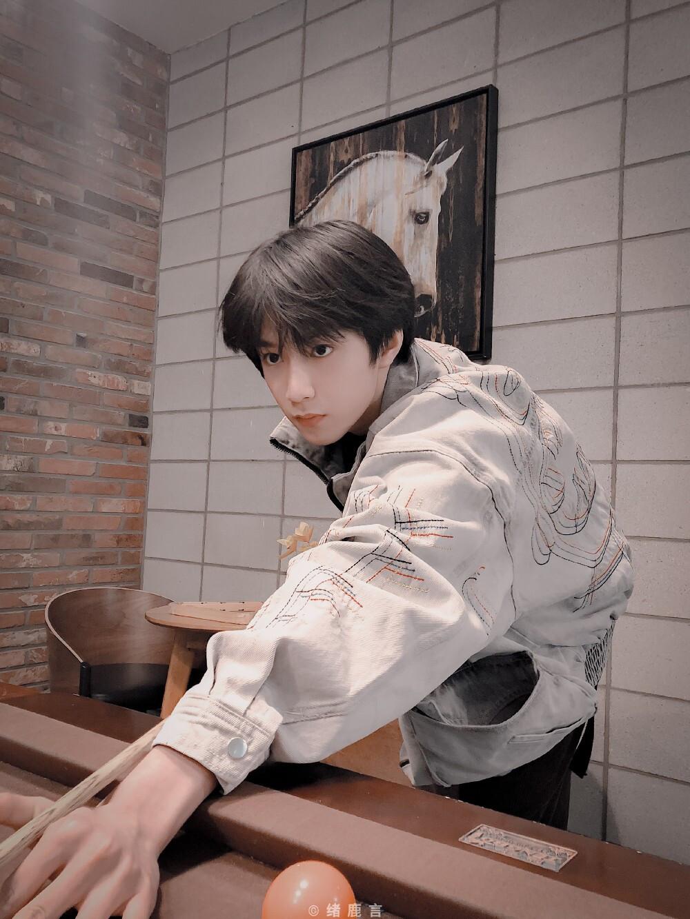 刘耀文
cr 绪鹿言