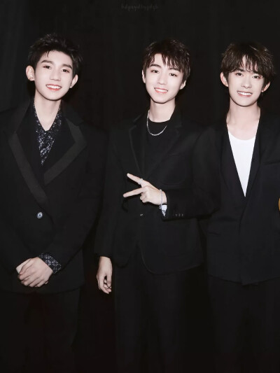 TFBOYS 三人同行