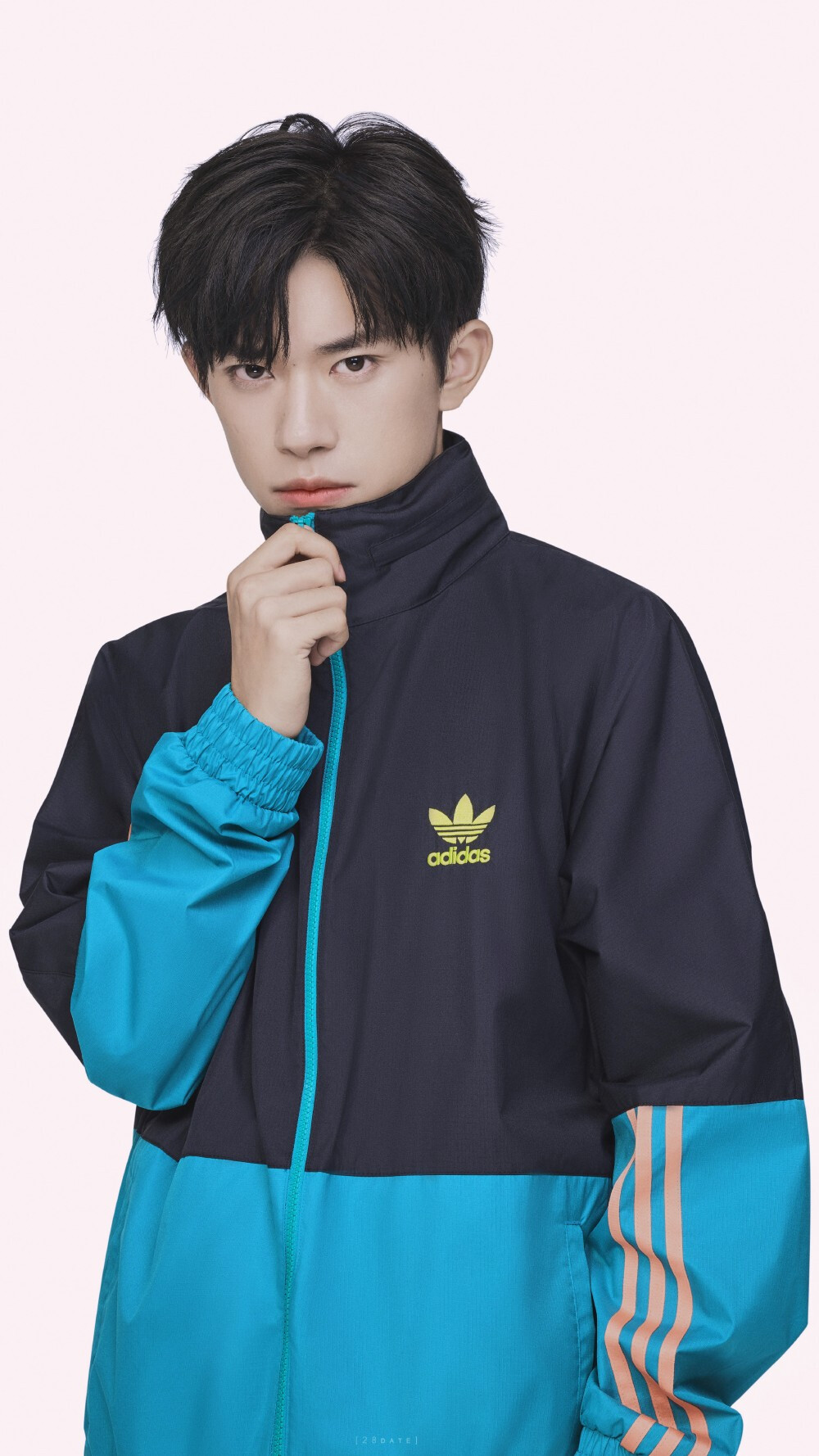 易烊千玺 AdidasOriginals品牌代言人