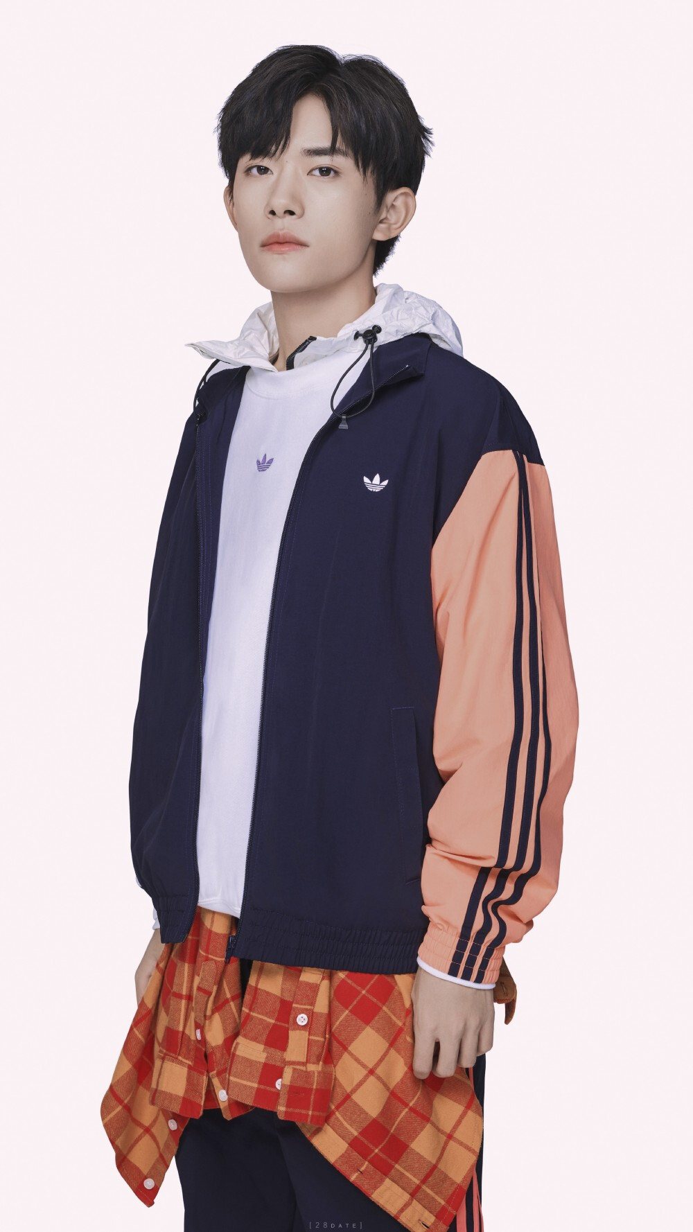 易烊千玺 AdidasOriginals品牌代言人