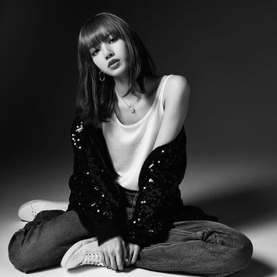 lisa 青春有你2导师 爱豆 泰国 美女 奶A 可爱 壁纸 blackpink 粉墨