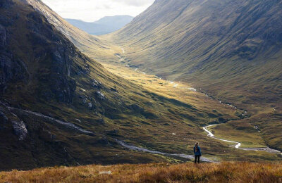 造化钟神秀，阴阳割昏晓。说说你喜欢的山峰。#我的旅行日志#