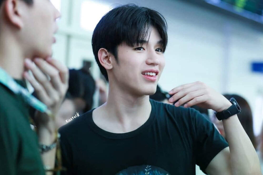 tay×new(呆妞) 【爱我你再亲亲我】 【深蓝之吻