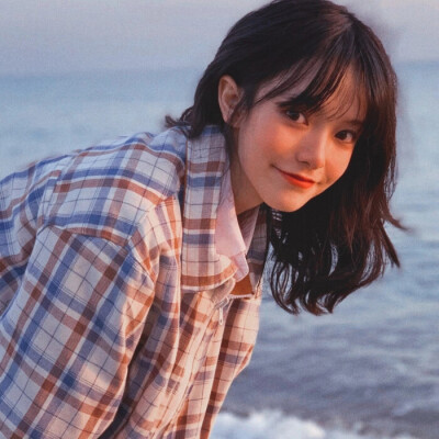 你是非常可爱的人
真应该遇到最好的人
我也真希望我就是