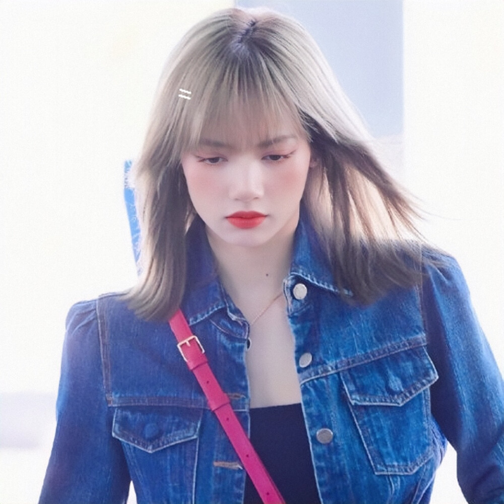 Lisa 小恩懵圈圈
©PurpleHeart0327