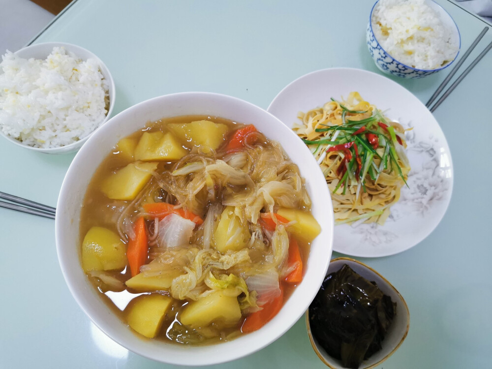 麻辣烫、小火锅、烤饼干造起来