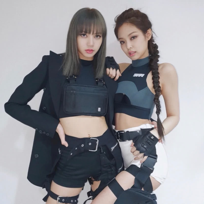 真傻cp
Lisa❤️jennie