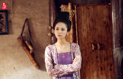 
古力娜扎 饰 陶恒/恒娘