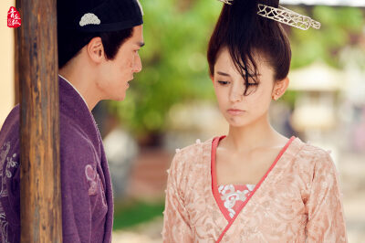 
古力娜扎 饰 陶恒/恒娘