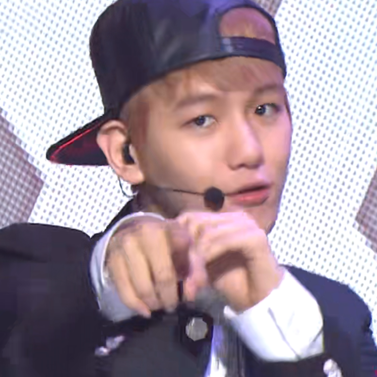 边伯贤。原截乔礼。